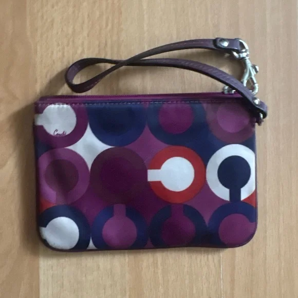 Geometric Patterned Coach Wristlet - Picture 3 of 4